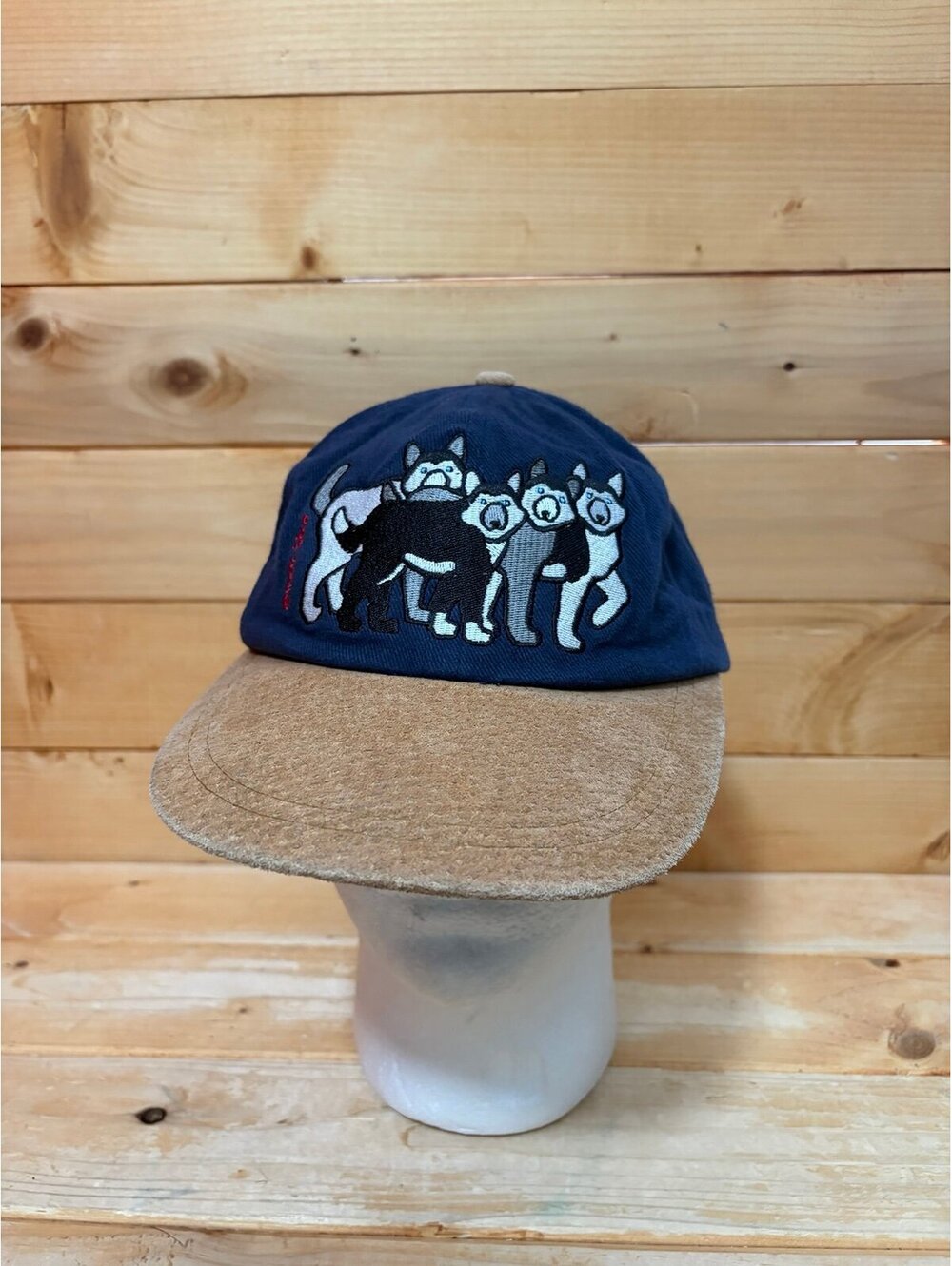 Marc Tetro Husky dog strap back hat / navy / beige